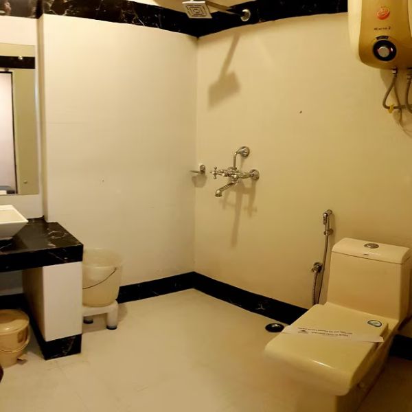 sunflower hotel washroom